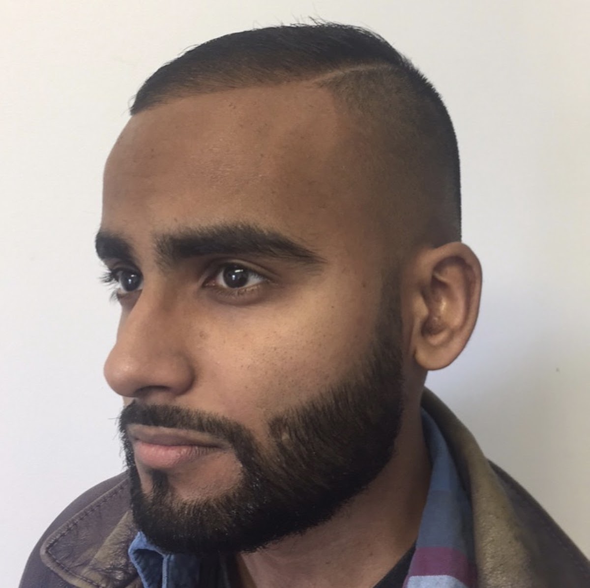 Beard trim and shaping service